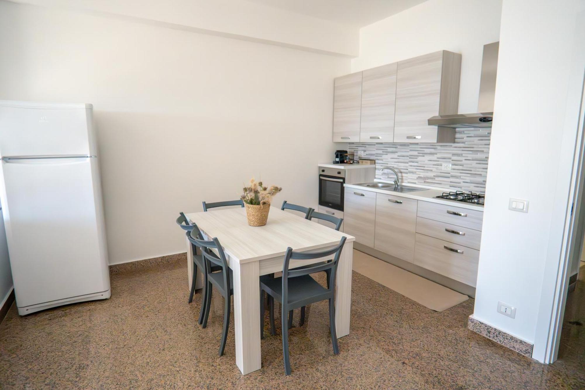 דירות בובה מרינה Casa Erika מראה חיצוני תמונה
